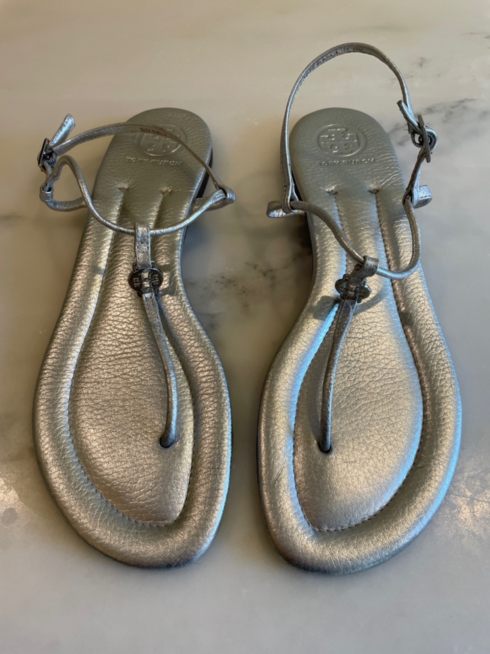 Tory Burch Emmy Metallic Silver Flat Thong Sandals, Size 10
